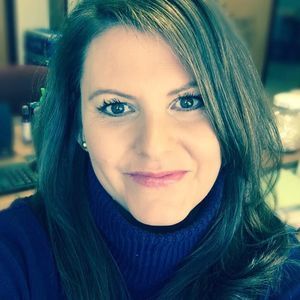 Meet your Posher, Holly